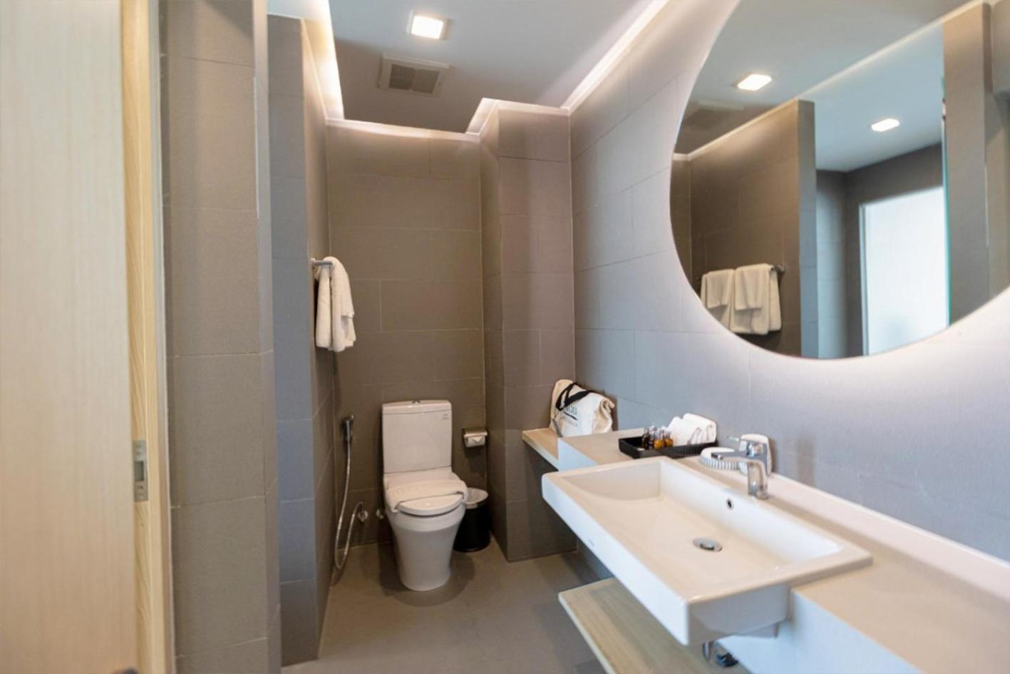 Yuu Residence Sziracsa Kültér fotó